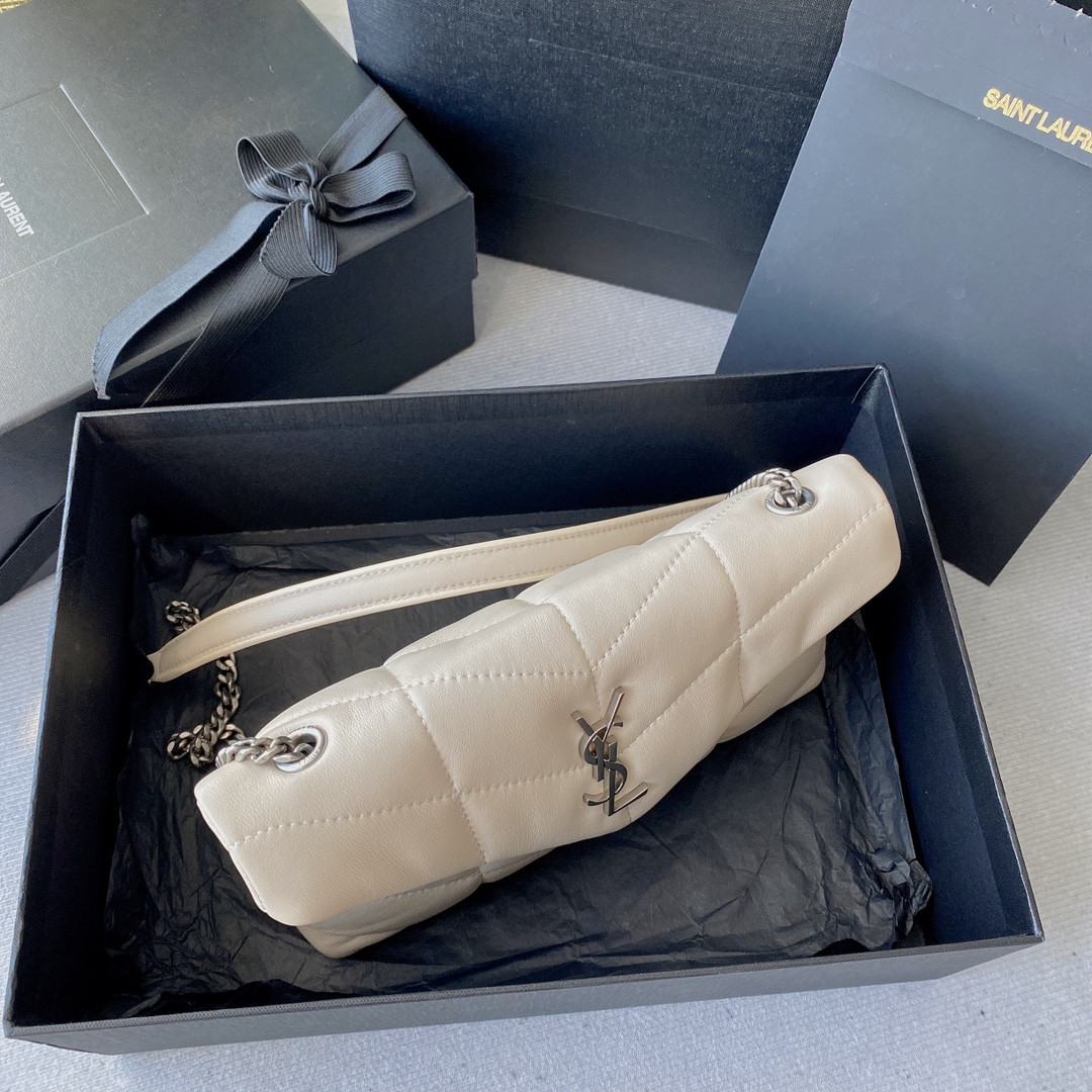 Y51 PUFFER IN LEATHER WHITE SILVER 23 X 15.5 X 5.8 CM