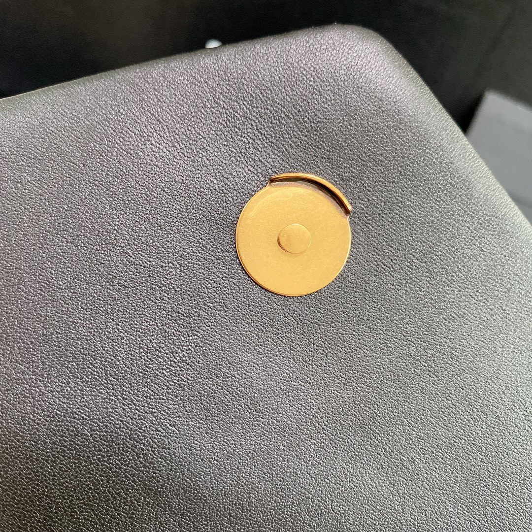 Y51 LOULOU SMALL IN QUILTED LEATHER BLACK GOLD 9 X 6.1 X 3.3 INCHES