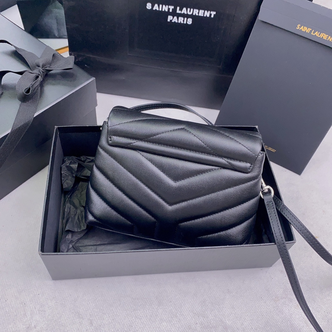 Y51 TOY LOULOU IN QUILTED LEATHER BLACK SILVER 7.9 X 5.5 X 3 INCHES