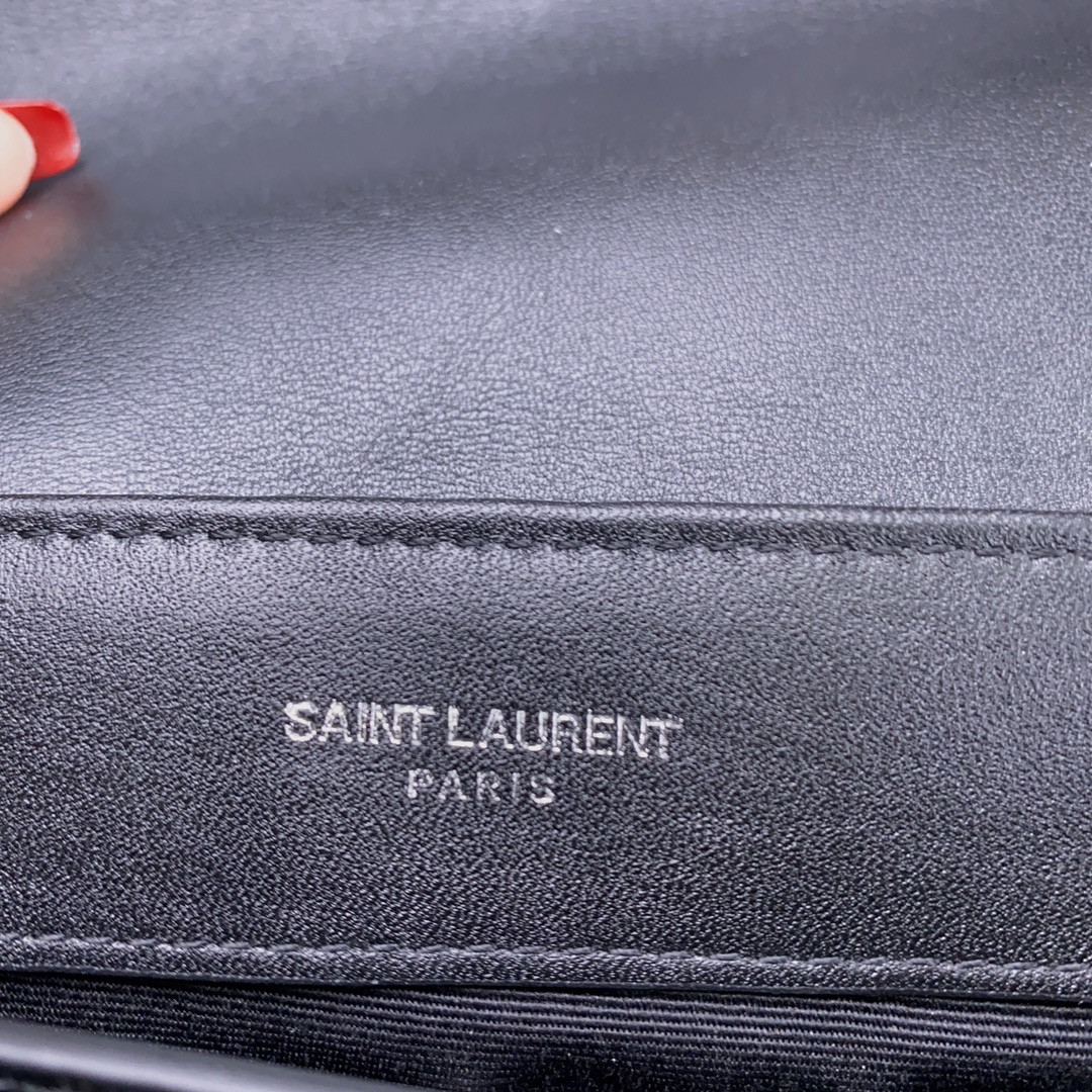 Y51 TOY LOULOU IN QUILTED LEATHER ALL BLACK 7.9 X 5.5 X 3 INCHES