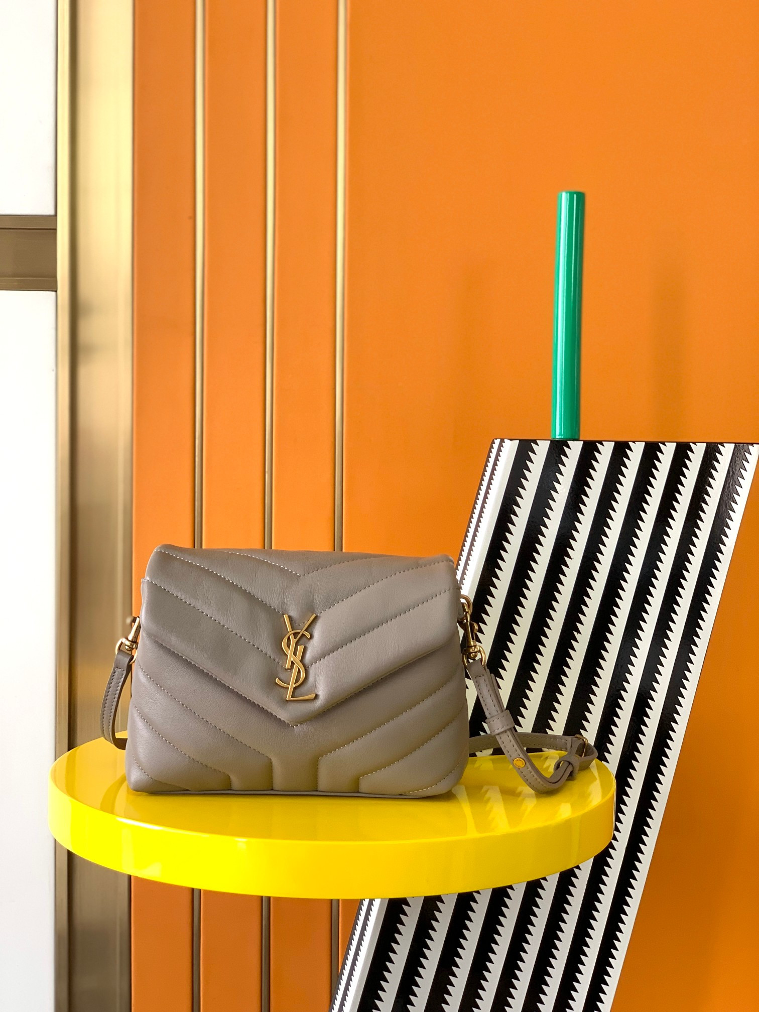 Y51 TOY LOULOU IN QUILTED LEATHER GREYISH BROWN 7.9 X 5.5 X 3 INCHES