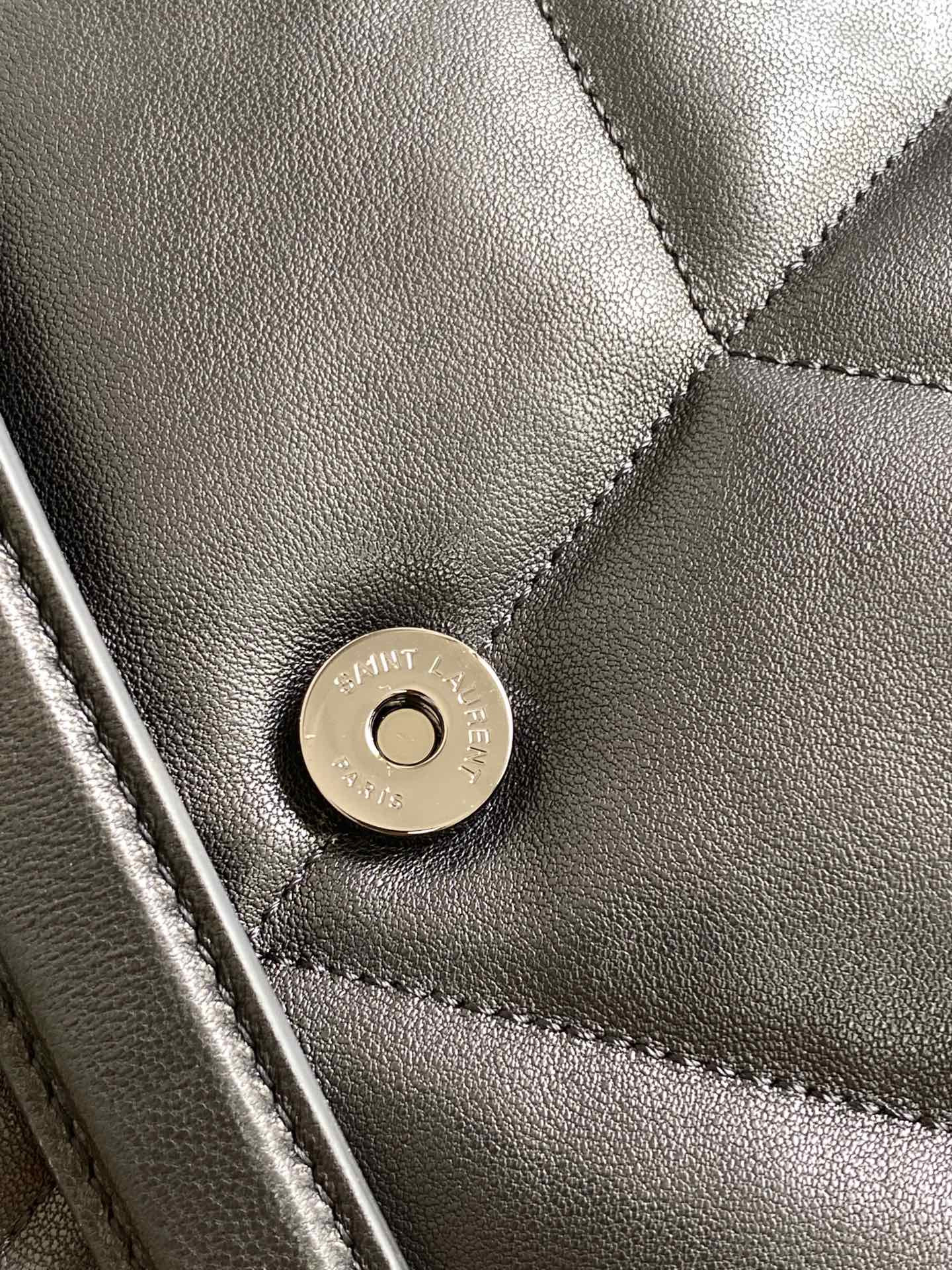 Y51 PUFFER MEDIUM IN NAPPA LEATHER ALL BLACK 13.7 X 9 X 5.3 INCHES