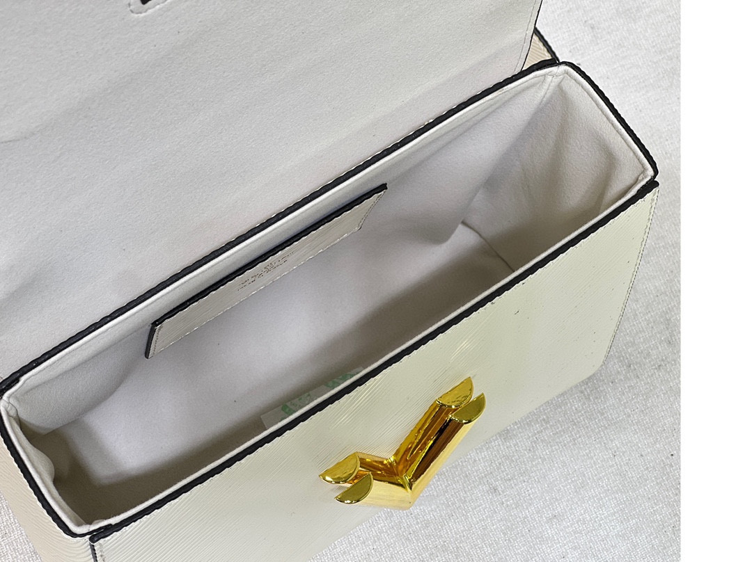 L0vis Vvtt0n Twist MM white 9.1 x 6.7 x 3.7 inches