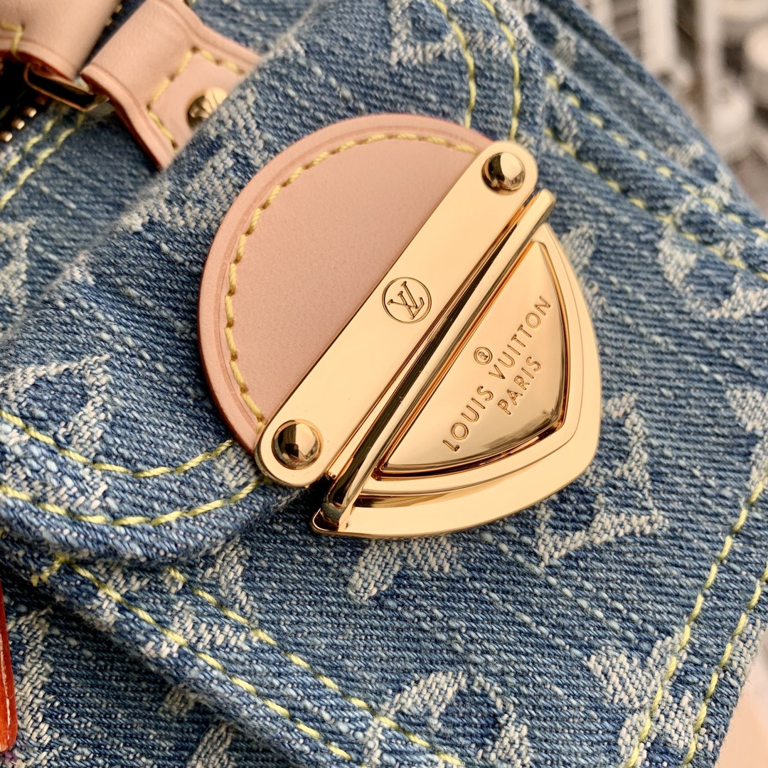 L0vis Vvtt0n M82950 Nano Speedy 6.3 x 3.9 x 3 inches