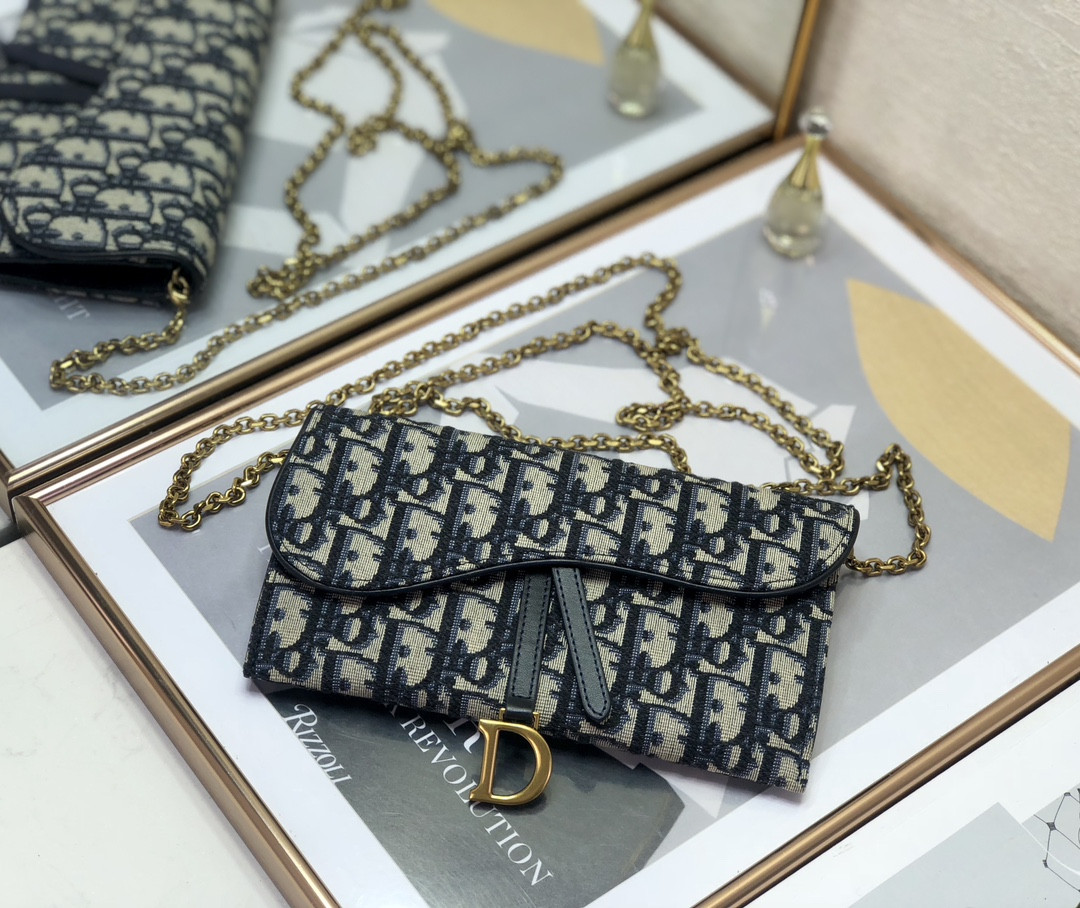 D10r Saddle Pouch with Chain Blue D10r Oblique Jacquard 8.5 x 5 x 1.5 inches