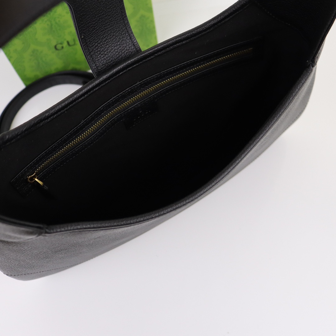 Gvc*1 APHRODITE MEDIUM SHOULDER BAG W15.3" x H15" x D.8"