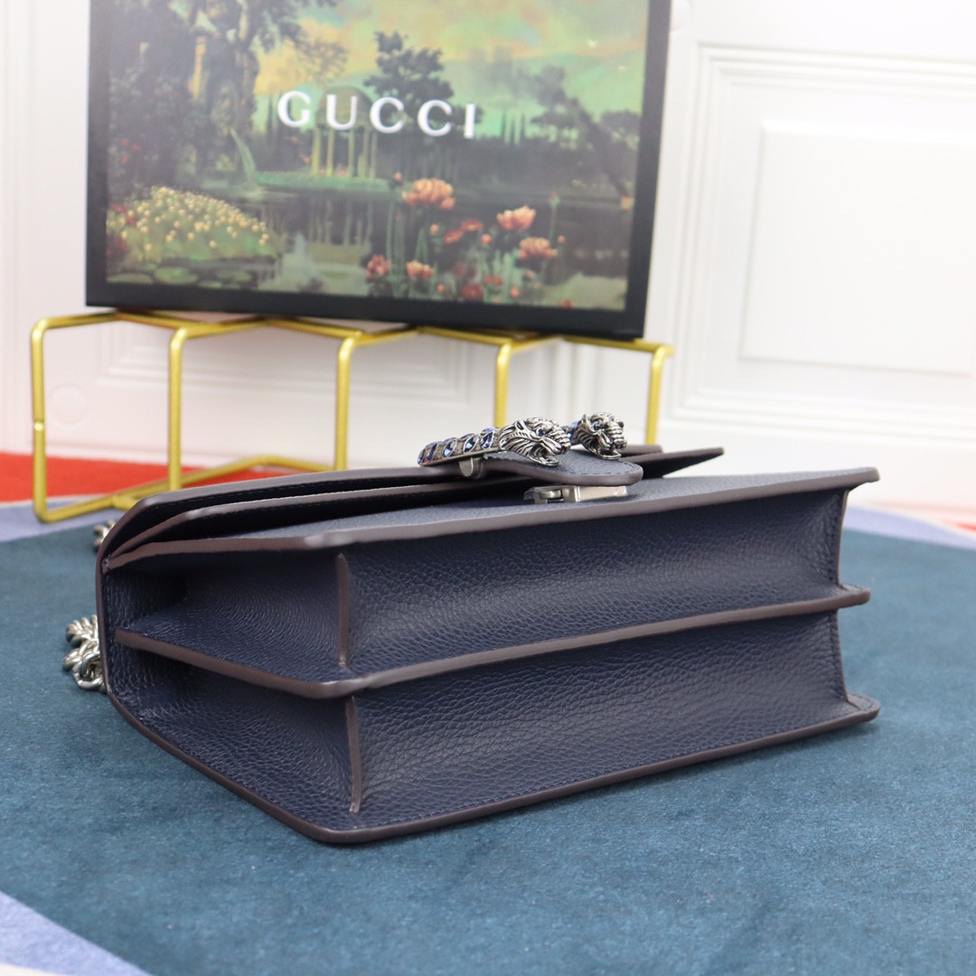 Gvc*1 DIONYSUS SMALL SHOULDER BAG NAVY 28x18x9cm