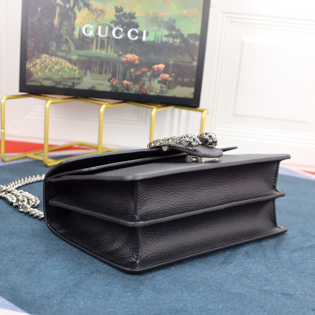 Gvc*1 DIONYSUS SMALL SHOULDER BAG BLACK 28x18x9cm