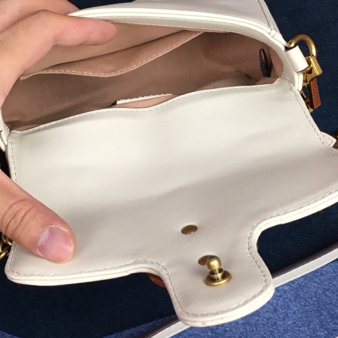 Gvc*1 GG MARMONT MATELASSÉ MINI BAG WHITE  8.5"W x 5"H x 2.5"D