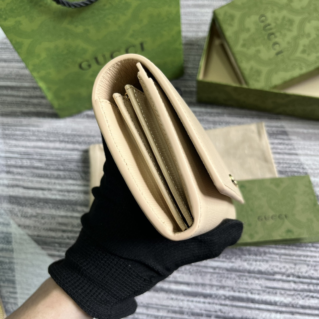 CONTINENTAL WALLET WITH Gvc*1 SCRIPT lIGHT YELLOW 7.5"W x 4"H x 1.4"D