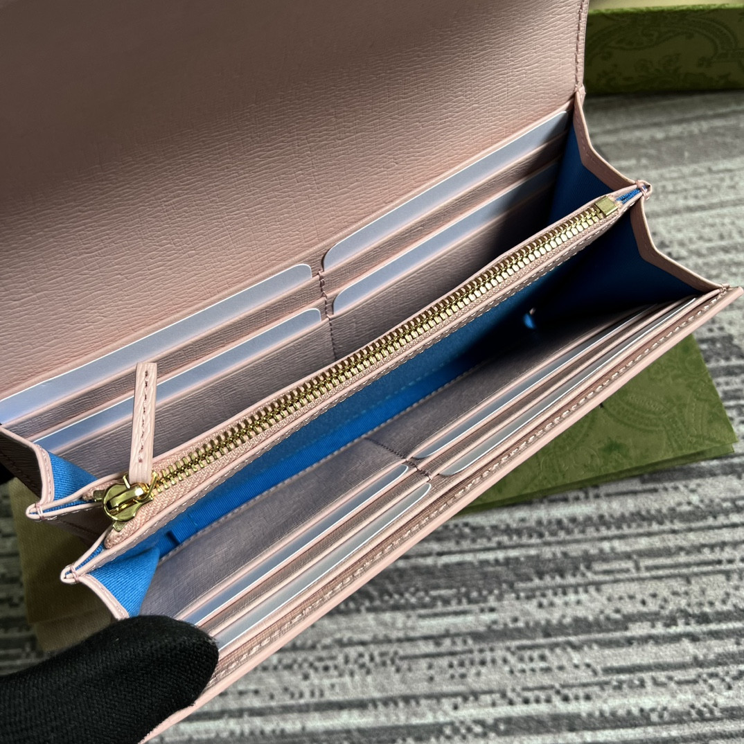 CONTINENTAL WALLET WITH Gvc*1 SCRIPT pink 7.5"W x 4"H x 1.4"D