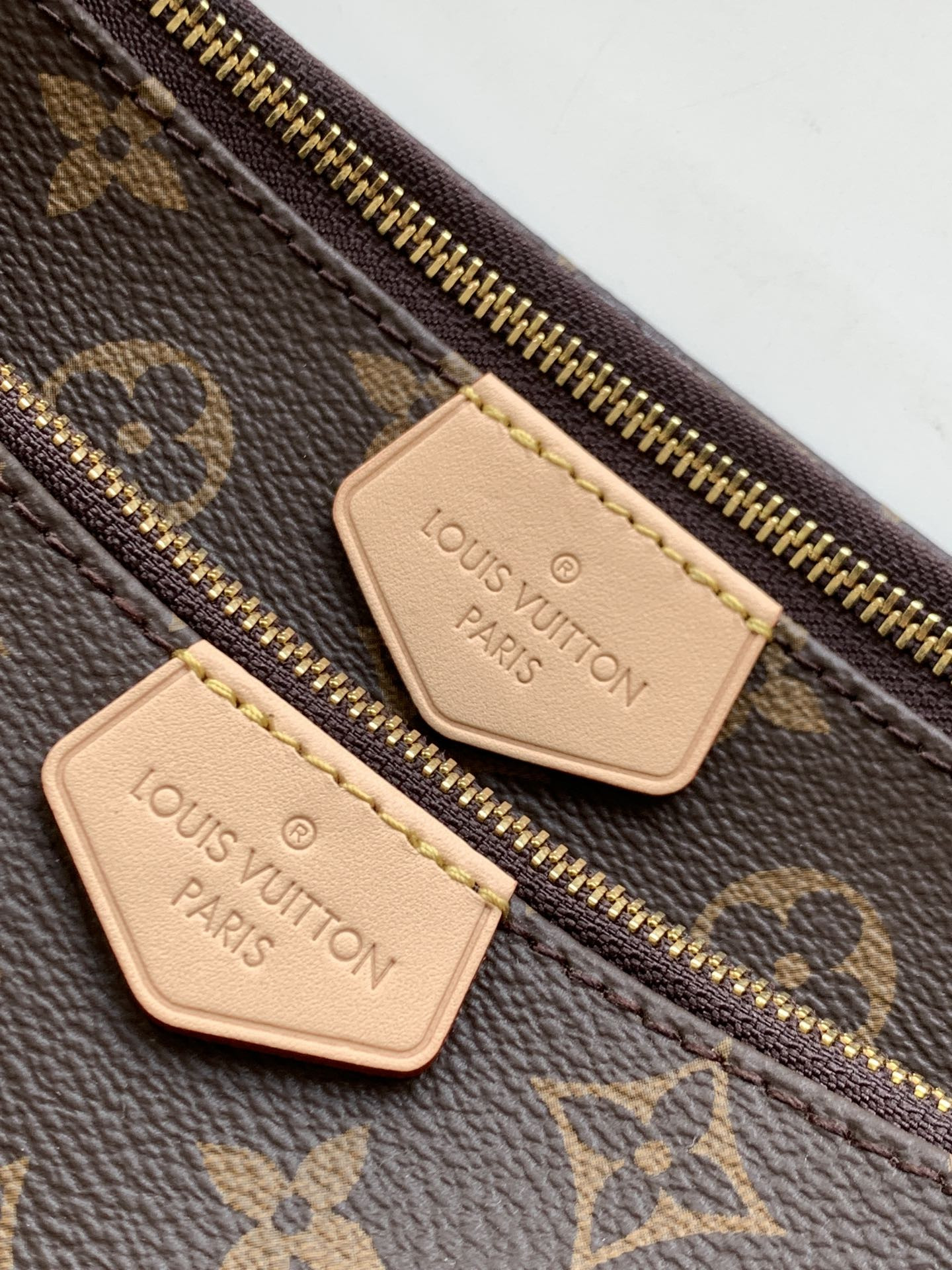 L0vis Vvtt0n M44840 Multi Pochette Accessoires 9.4 x 5.3 x 1.6 inches