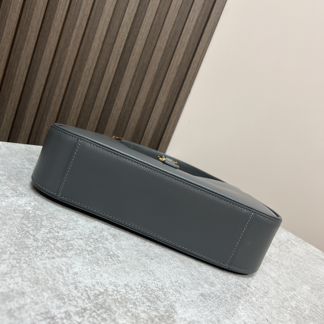 Y51 LE 5 À 7 IN SMOOTH LEATHER GRAY 9 X 6.3 X 2.5 INCHES