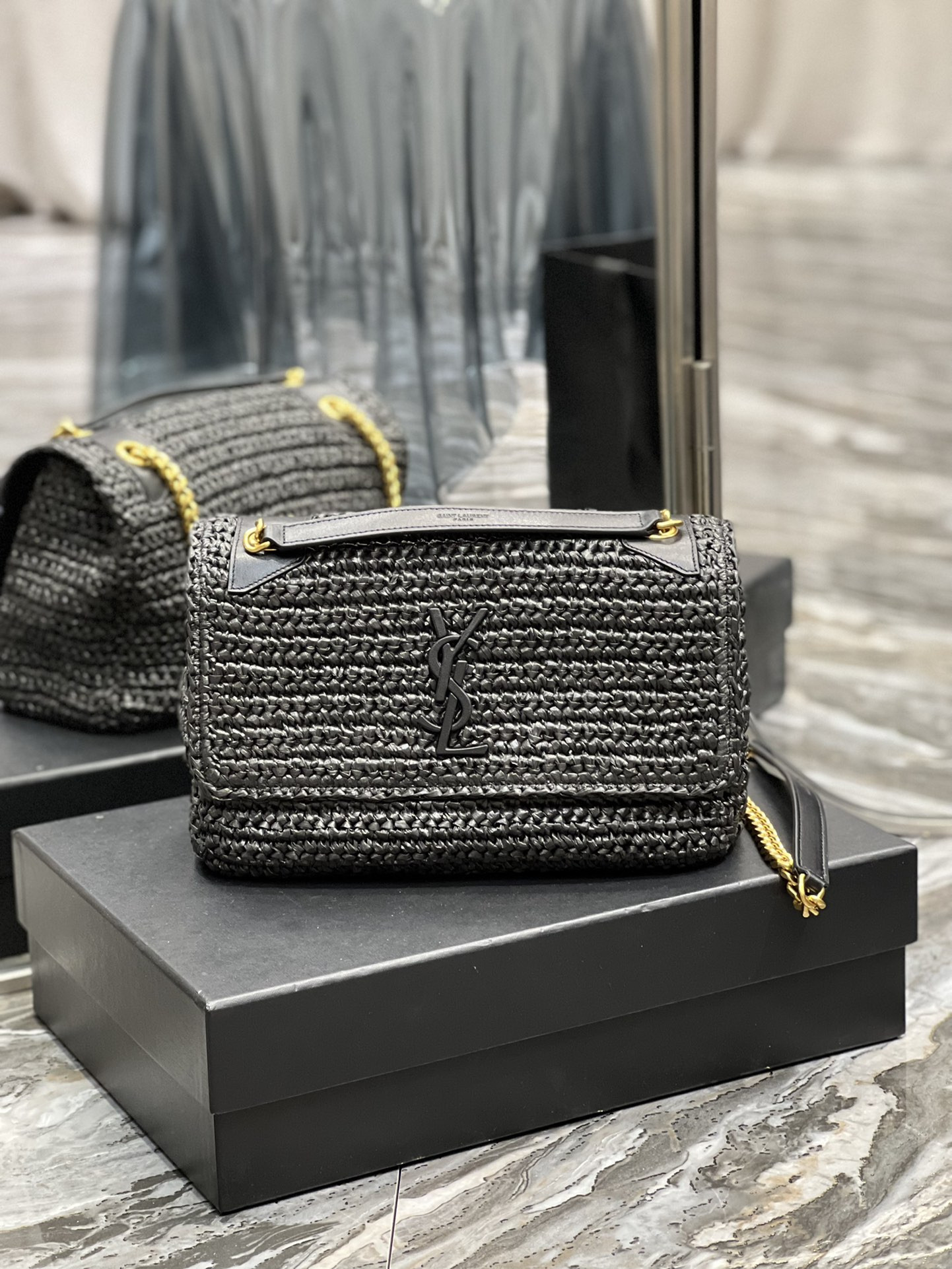 Y51 NIKI MEDIUM CHAIN BAG IN RAFFIA AND LEATHER BLACK 11 X 7.8 X 3.3 INCHES