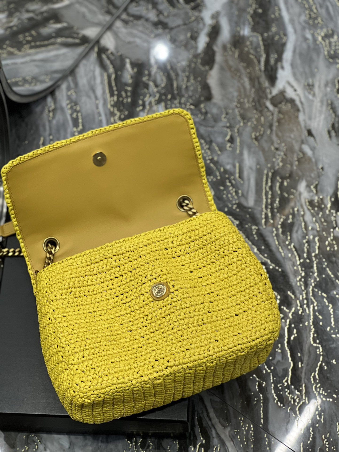 Y51 NIKI MEDIUM CHAIN BAG IN RAFFIA AND LEATHER YELLOW 11 X 7.8 X 3.3 INCHES