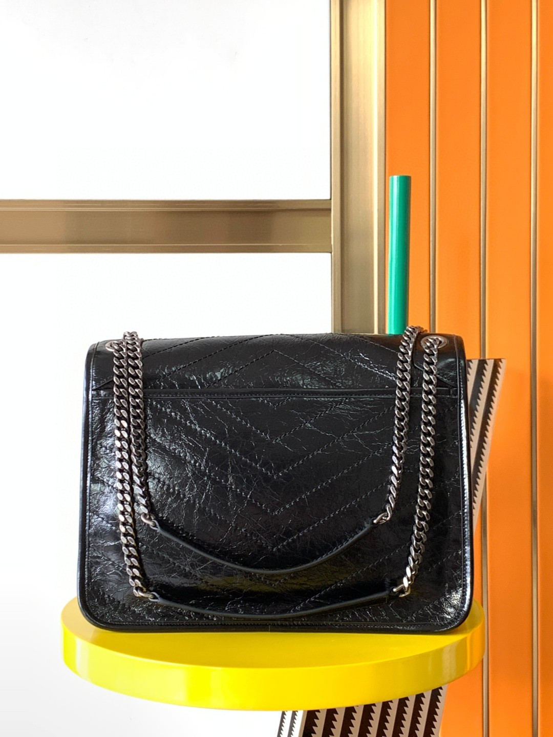 Y51 NIKI LARGE IN VINTAGE LEATHER 12.5 X 9 X 3.5 INCHES
