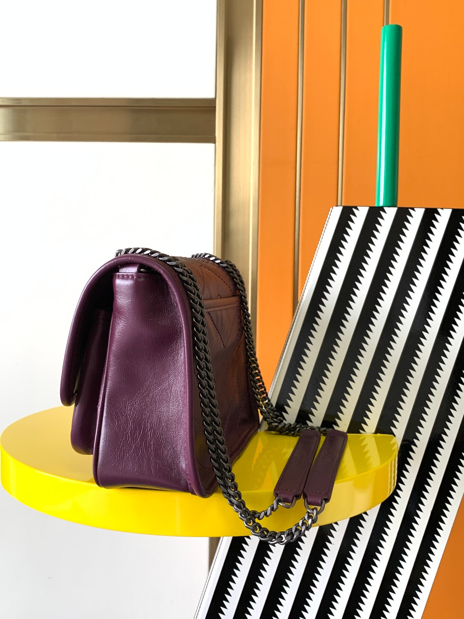 Y51 NIKI BABY IN VINTAGE LEATHER PURPLE 8.2 X 6 X 2.9 INCHES