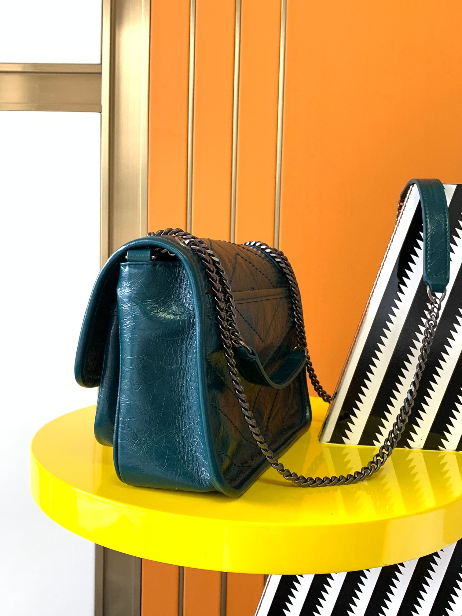 Y51 NIKI BABY IN VINTAGE LEATHER BLUE 8.2 X 6 X 2.9 INCHES