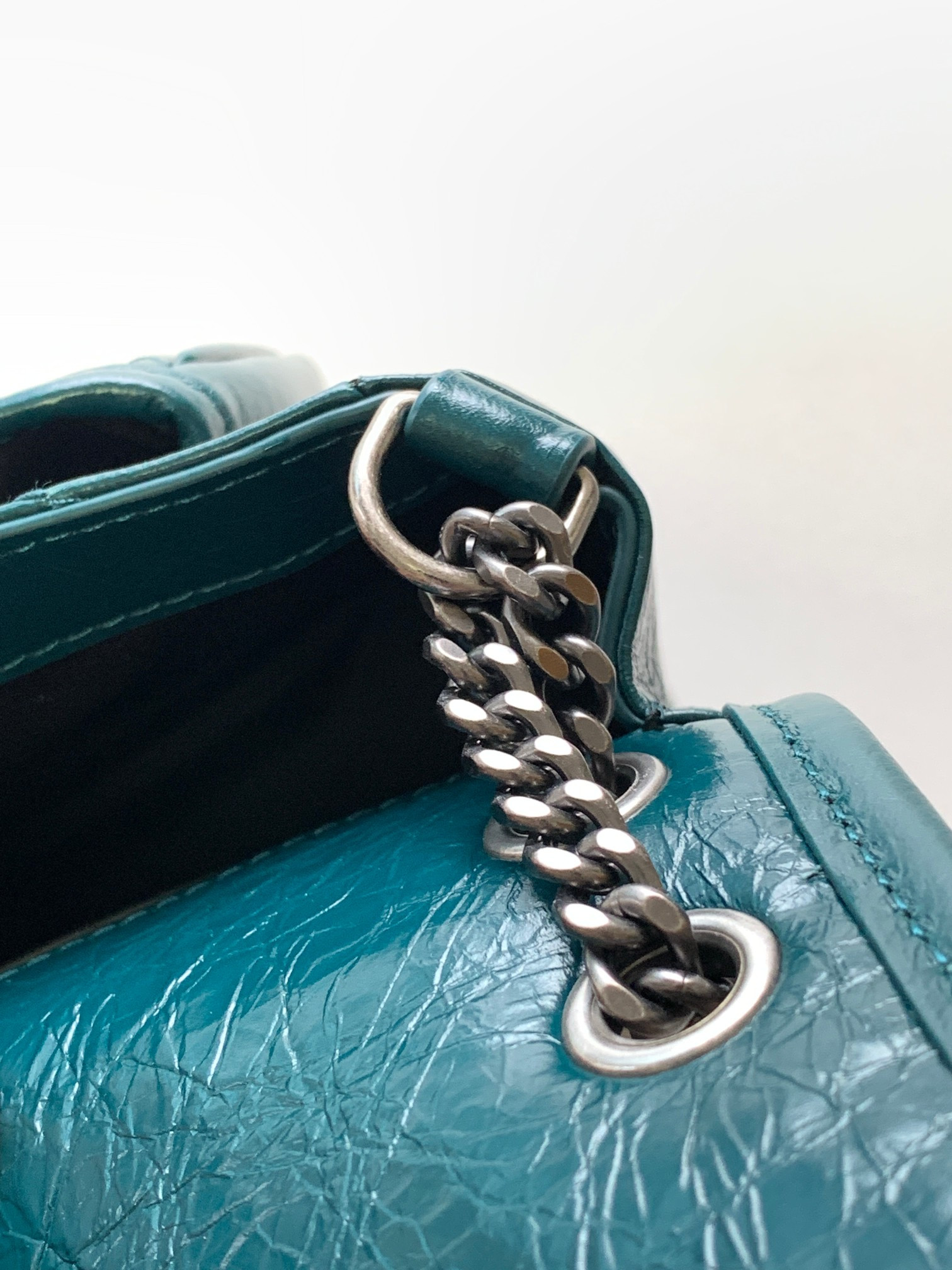 Y51 NIKI BABY IN VINTAGE LEATHER BLUE 8.2 X 6 X 2.9 INCHES