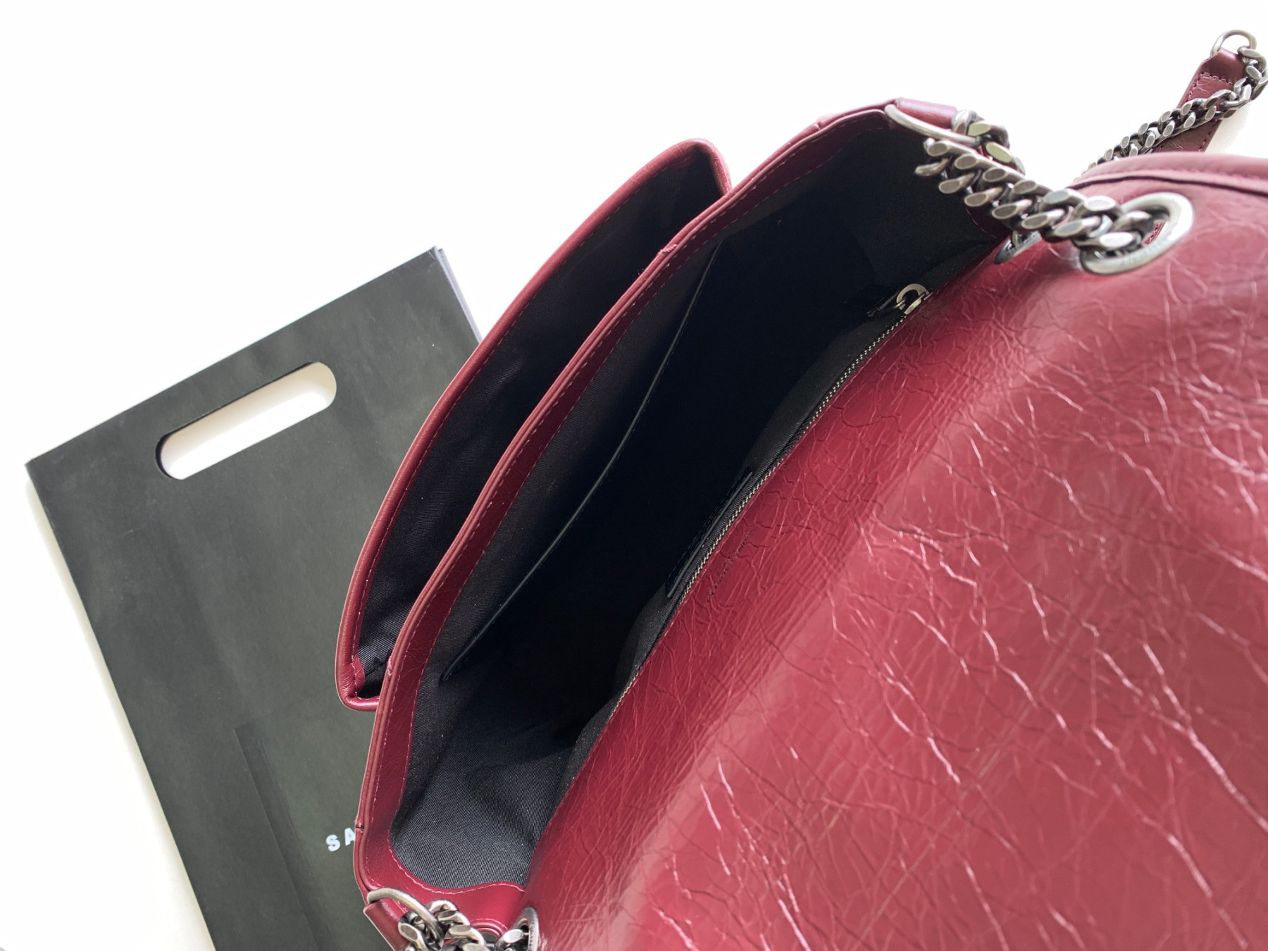 Y51 NIKI MEDIUM IN VINTAGE LEATHER RED 11 X 7.8 X 3.3 INCHES