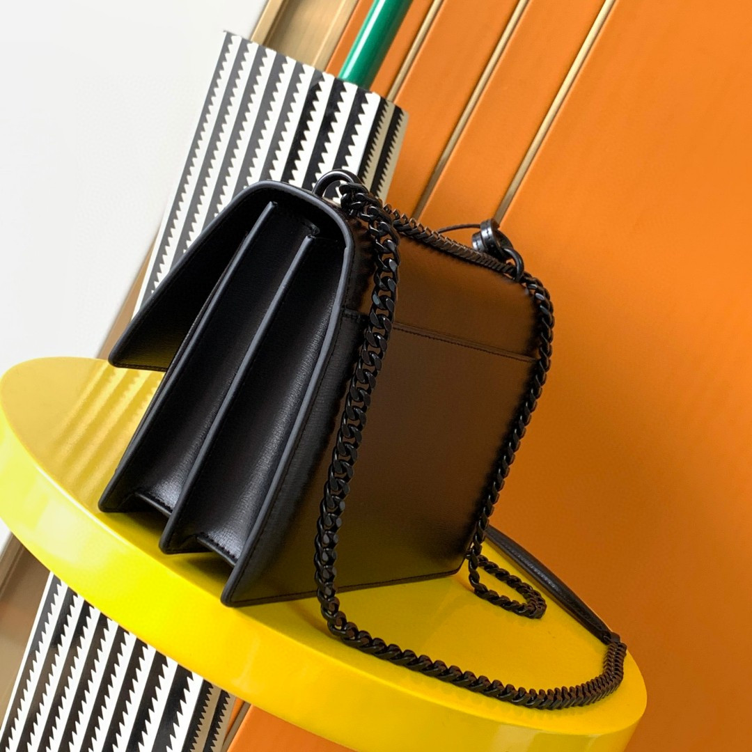 Y51 SUNSET MEDIUM IN SMOOTH LEATHER NOIR 8 X 6.2 X 2.5 INCHES