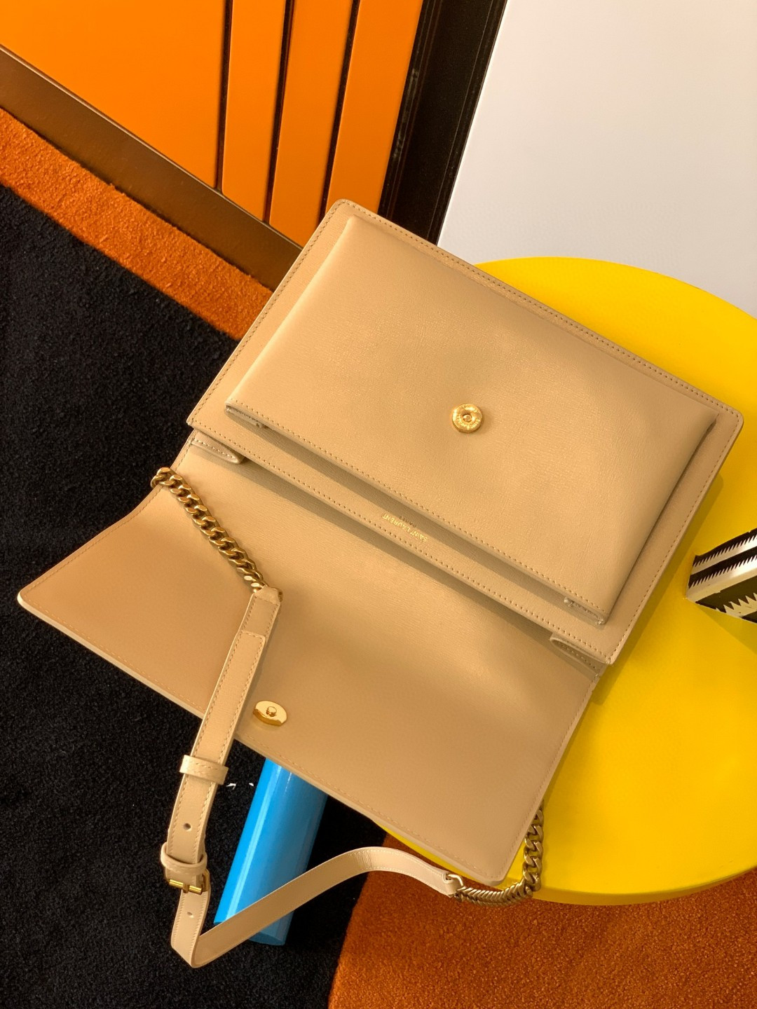 Y51 SUNSET LARGE IN SMOOTH LEATHER BEIGE 10.6 X 7 X 3.1 INCHES