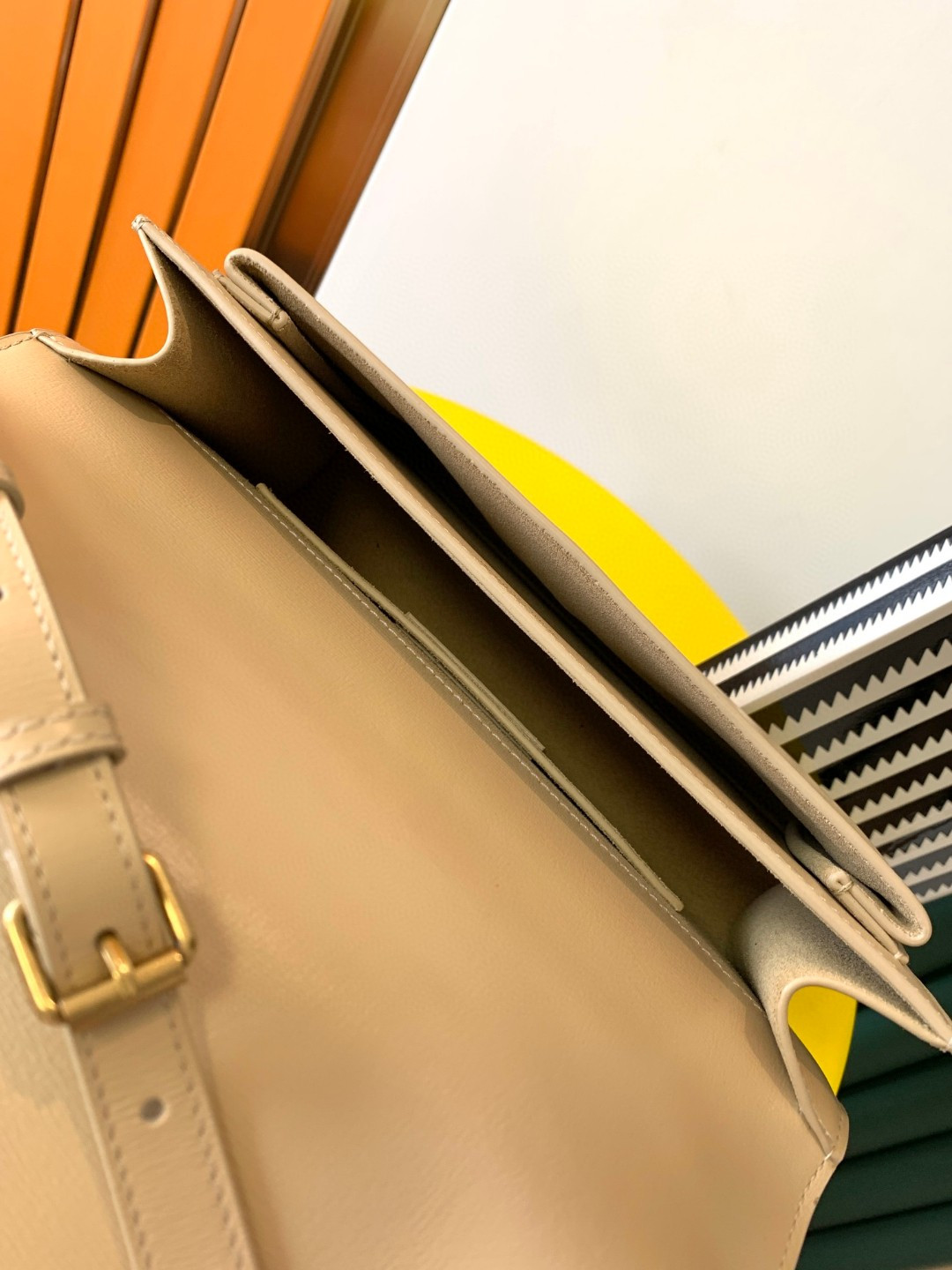 Y51 SUNSET LARGE IN SMOOTH LEATHER BEIGE 10.6 X 7 X 3.1 INCHES