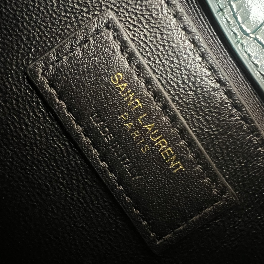 Y51 KATE MEDIUM TASSEL IN CROCODILE-EMBOSSED LEATHER BLUE 9.4 X 5.7 X 2.1 INCHES