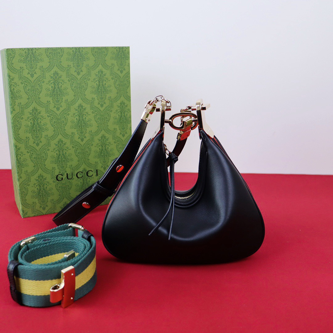 Gvc*1 ATTACHE SMALL SHOULDER BAG BLACK 9"W x 8.7"H x 2"D