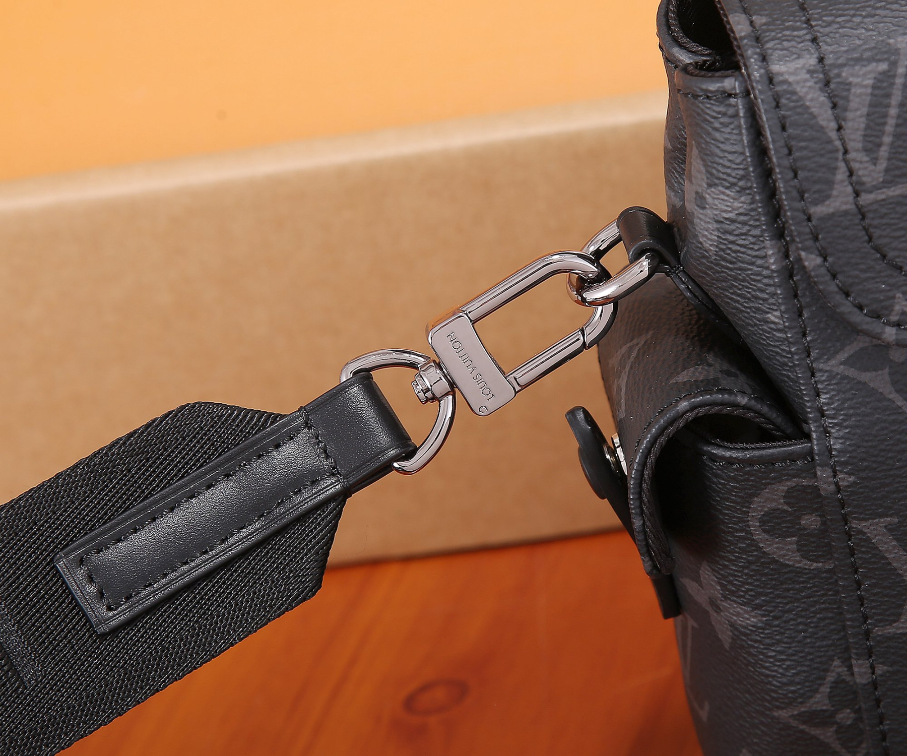 L0vis Vvtt0n LV M82769 Nano Christopher 14 x 19 x 6 cm