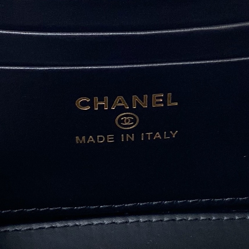 Ch**el 24P CHAIN LEATHER SQUARE BOX SHOULDER BAG 16x10x8cm