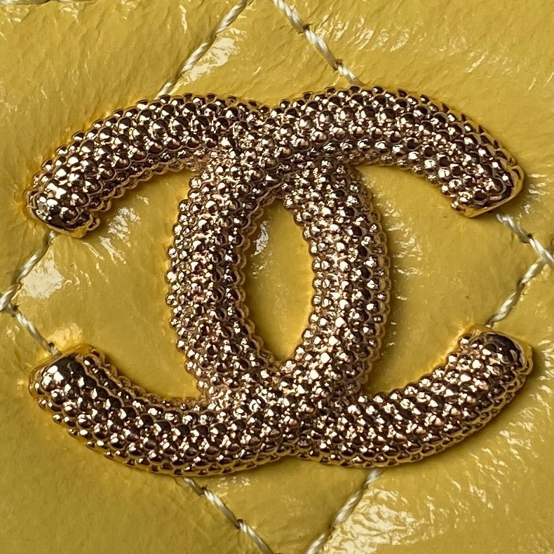 Ch**el 24P CHAIN LEATHER SQUARE BOX SHOULDER BAG YELLOW 16x10x8cm