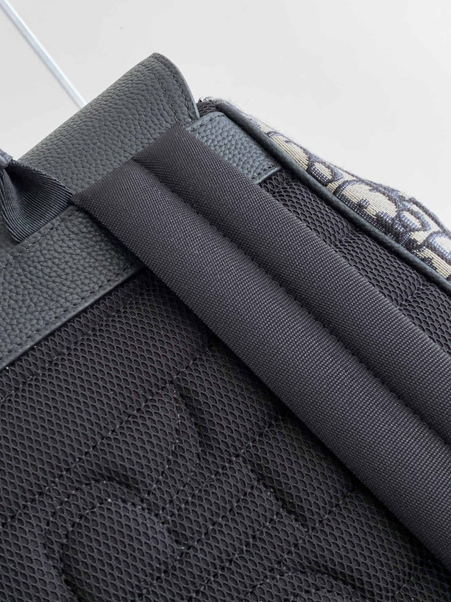 D10r Saddle Backpack 10.5 x 16 x 5.5 inches