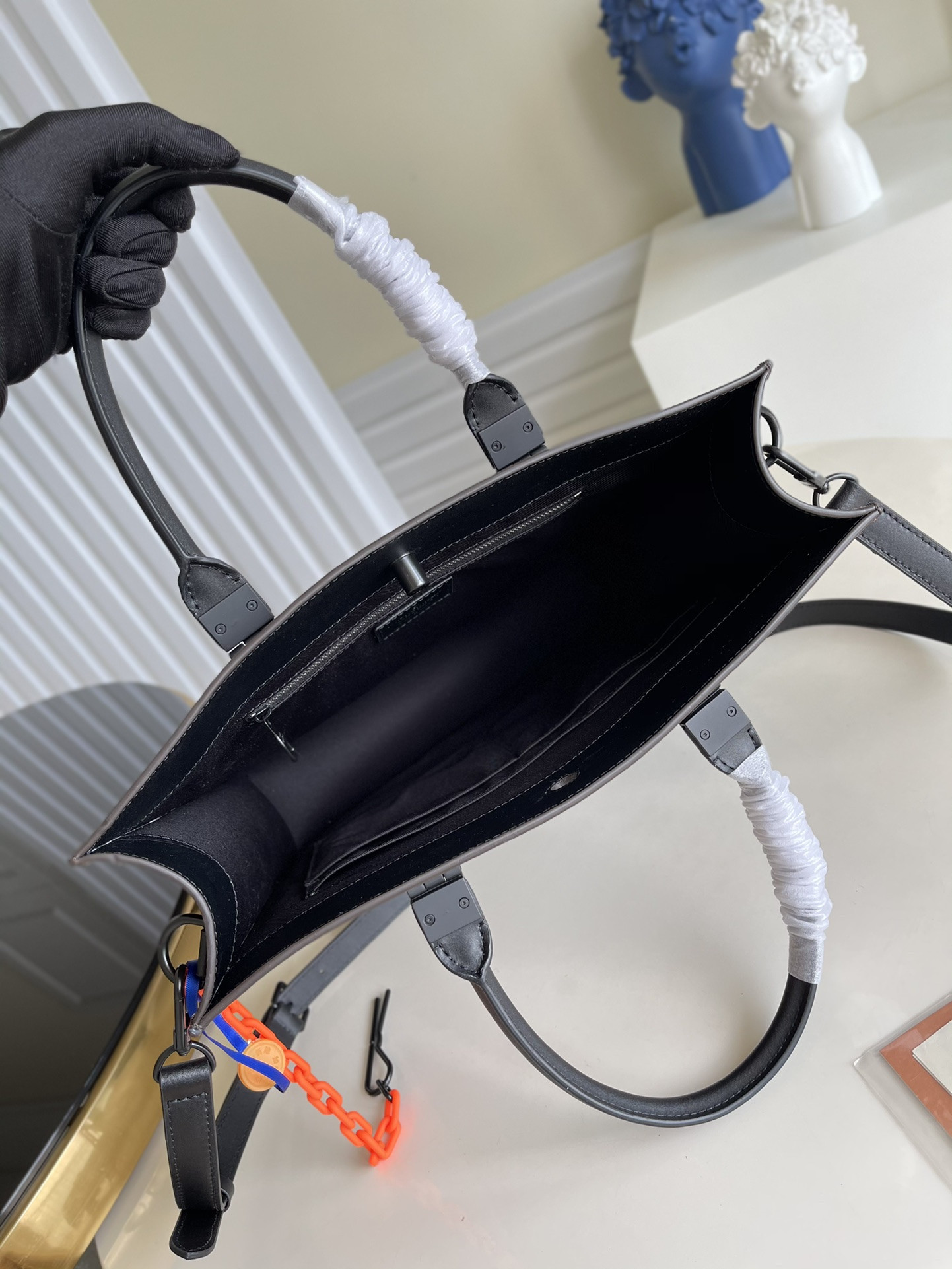 LV Sac Plat M45667 36 x 36 x 9 cm