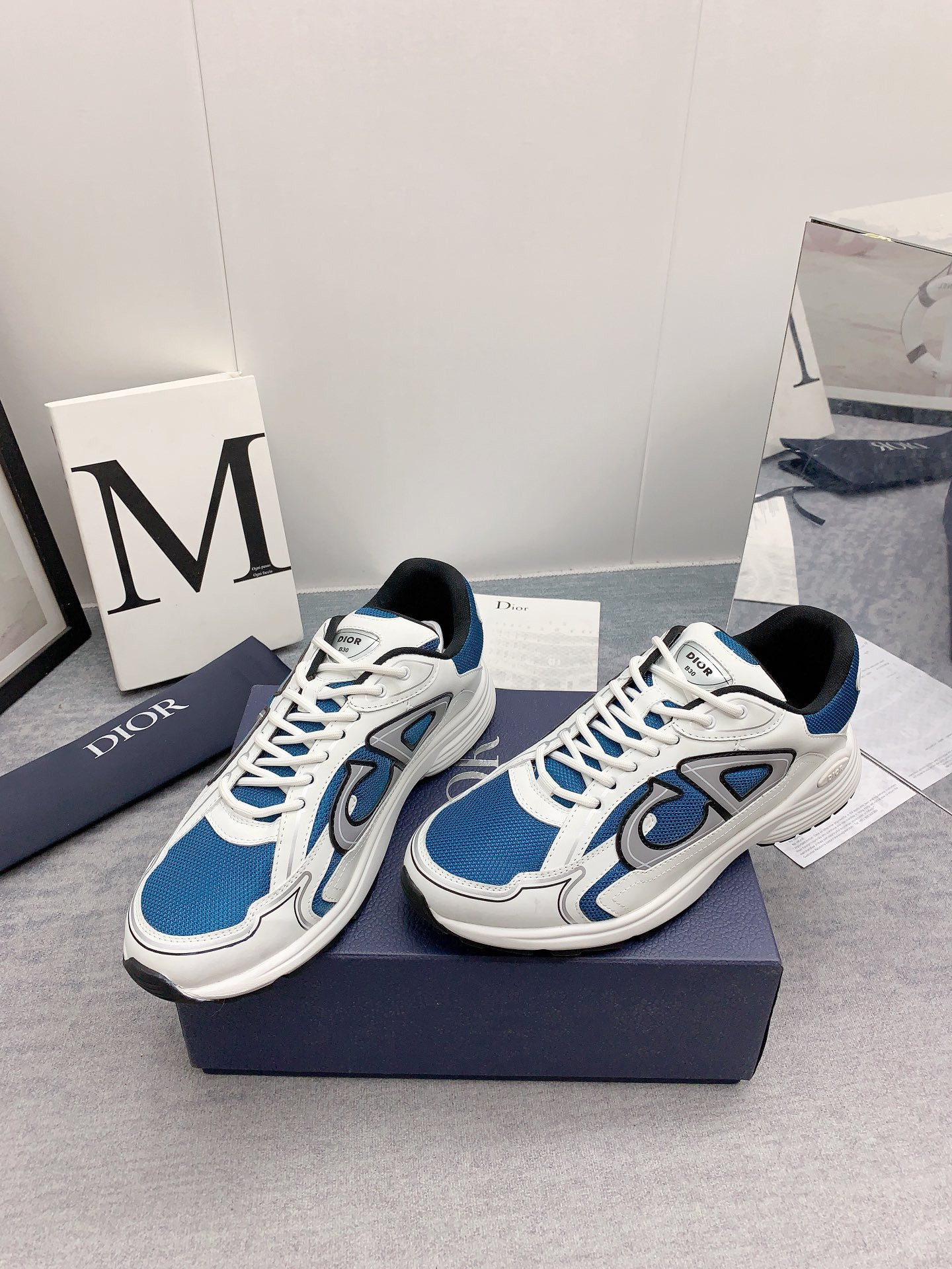 UA D10r B30 Blue Mesh White Technical Fabric