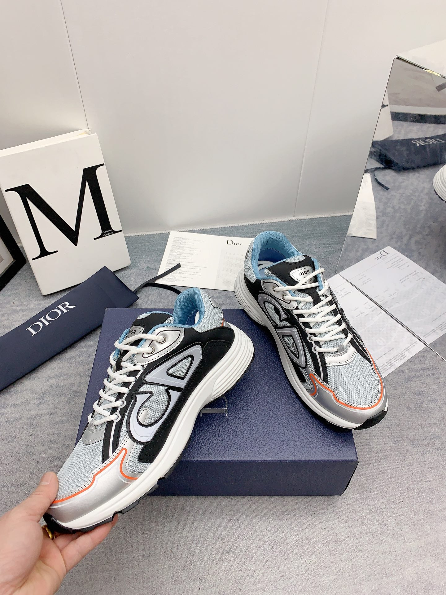 UA D10r B30 Silver Dark Grey