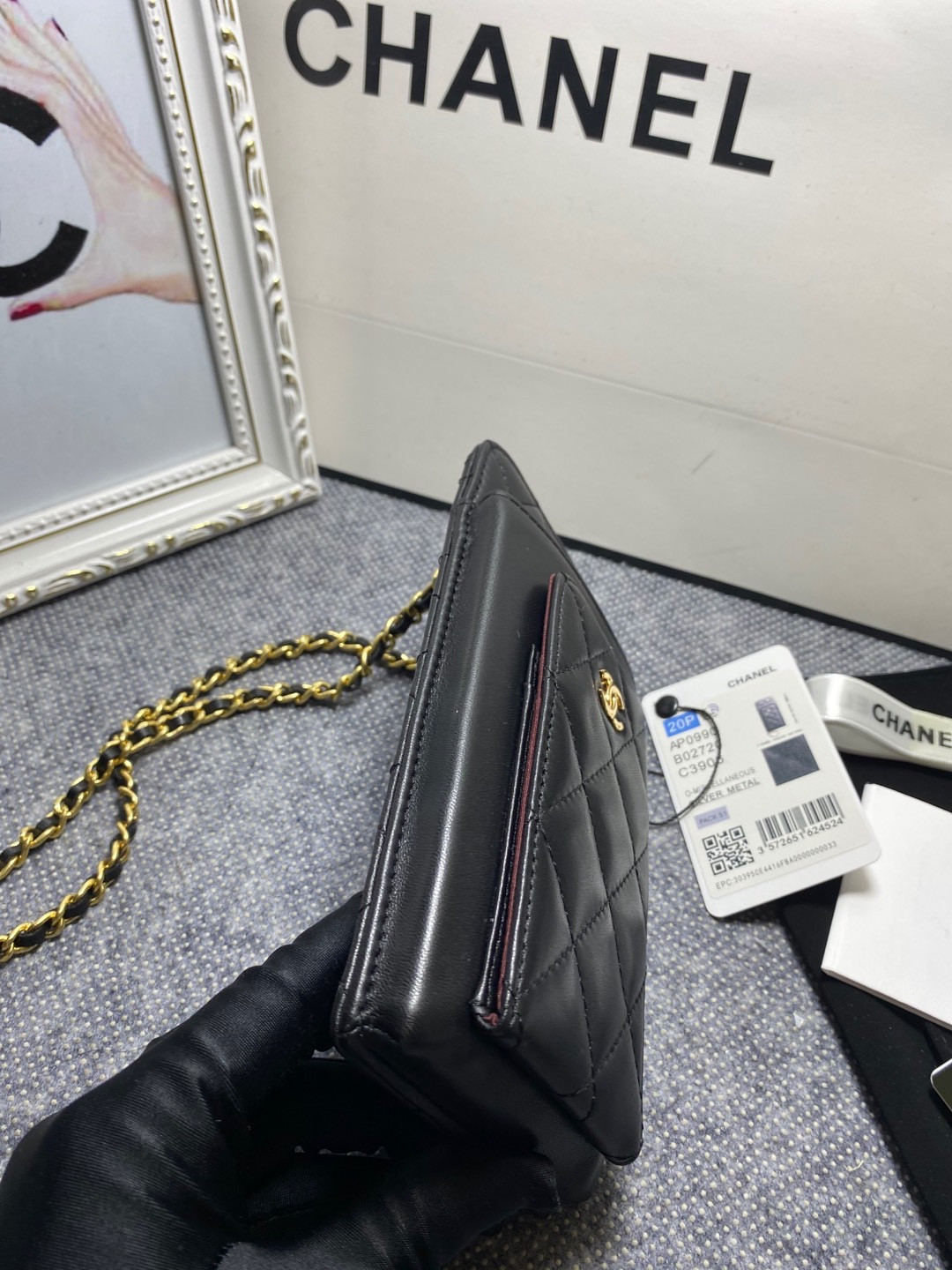 Ch**el LONG ZIPPED WALLET 19-11cm