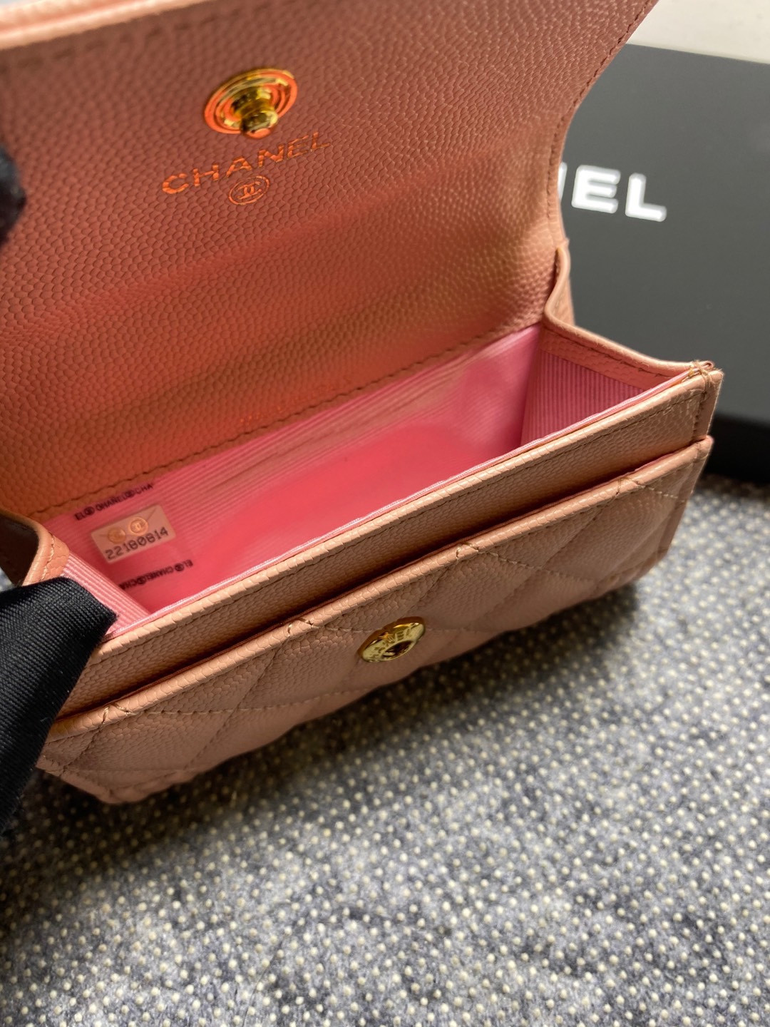 Ch**el FLAP WALLET 12-7CM