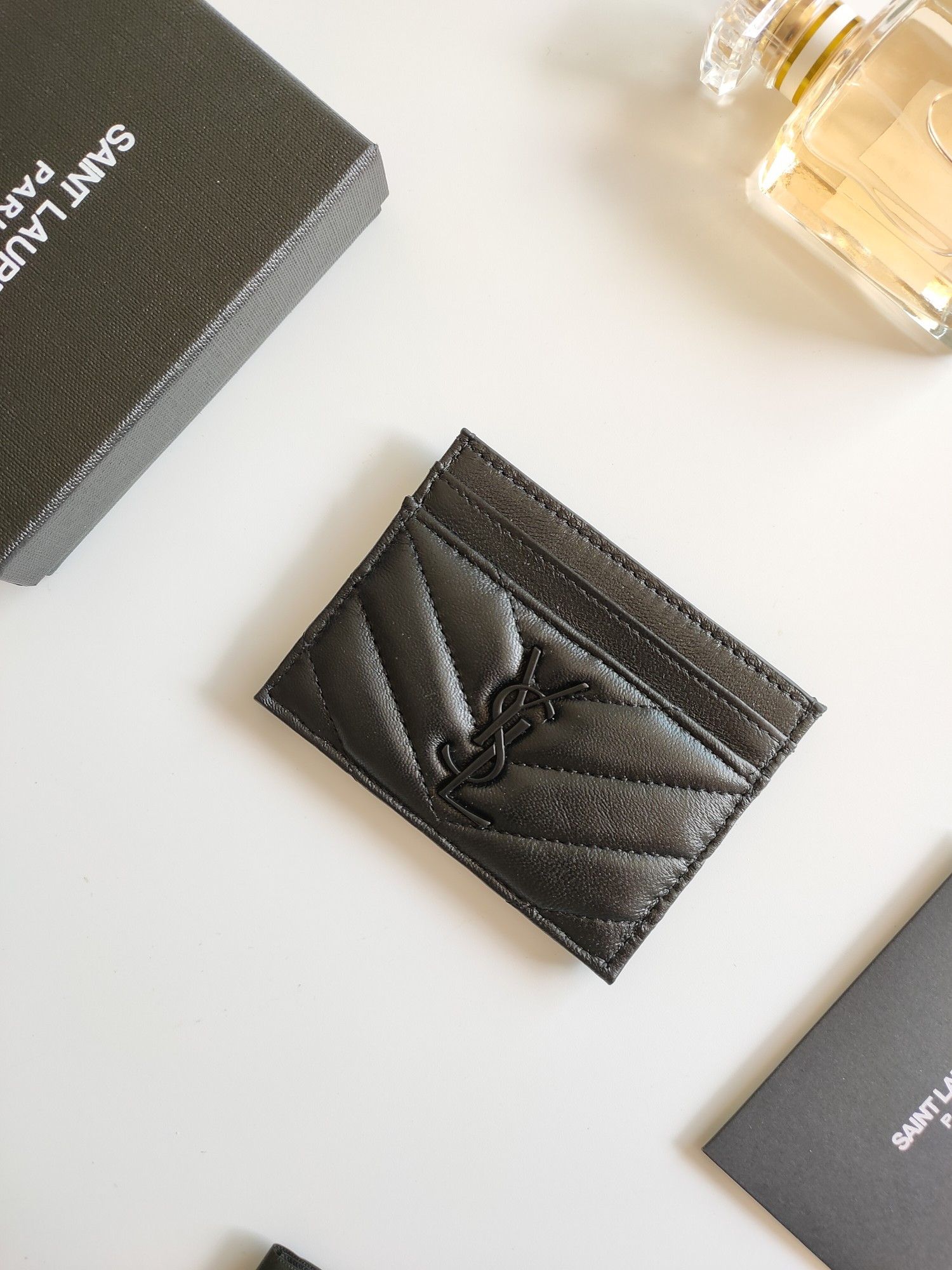 Y51 CARD HOLDER 10.5×7.5×0.5cm