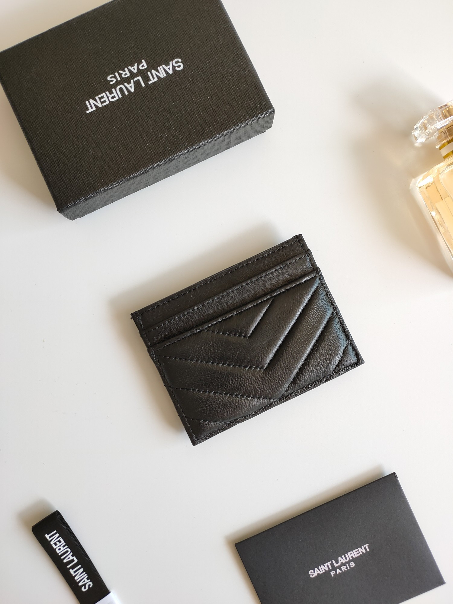 Y51 CARD HOLDER 10.5×7.5×0.5cm