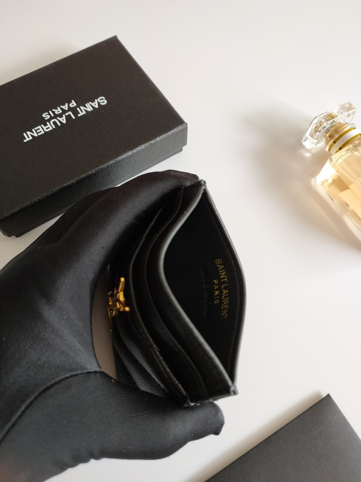 Y51 CARD HOLDER 10.5×7.5×0.5cm