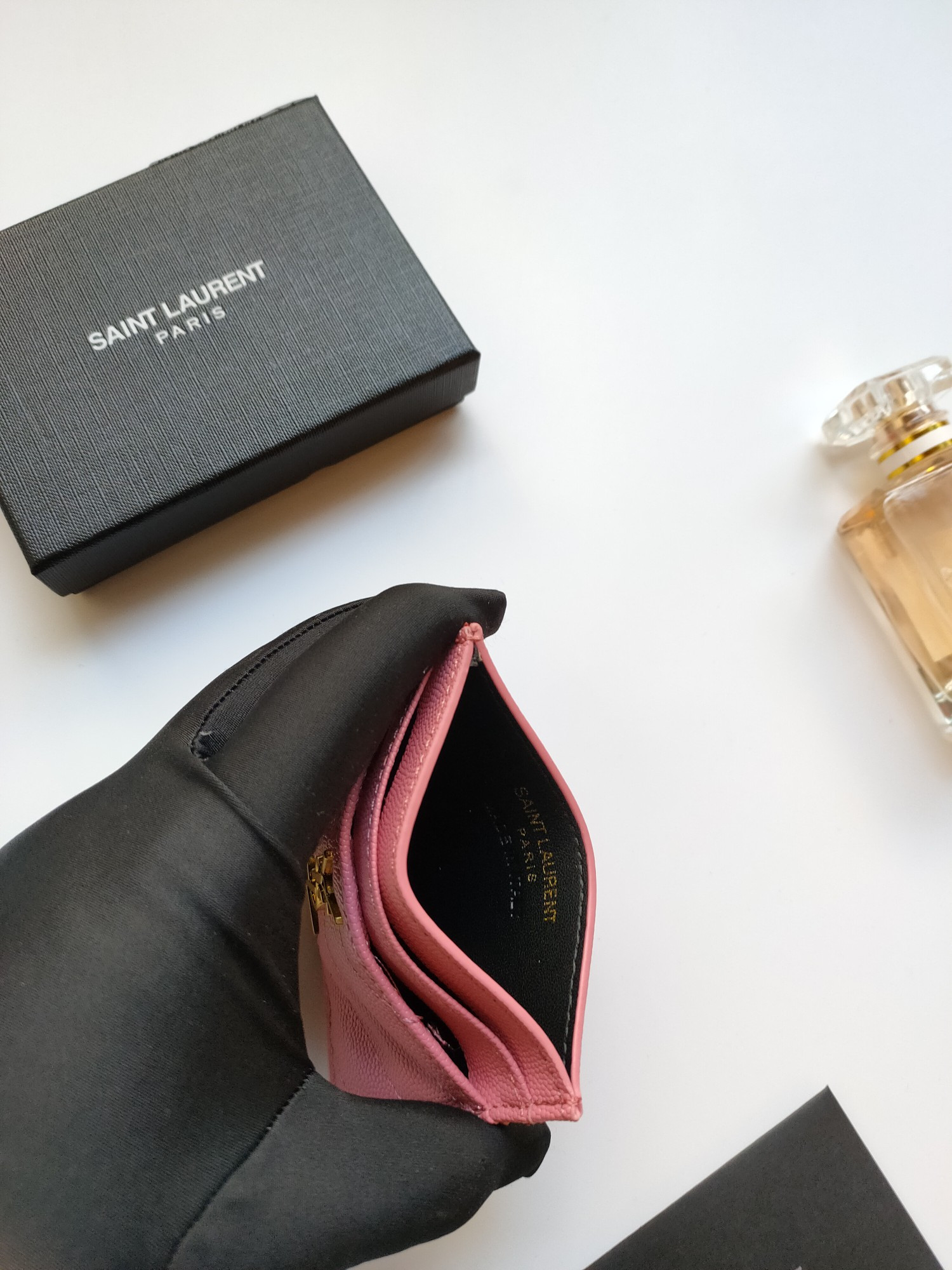 Y51 CARD HOLDER 10.5×7.5×0.5cm