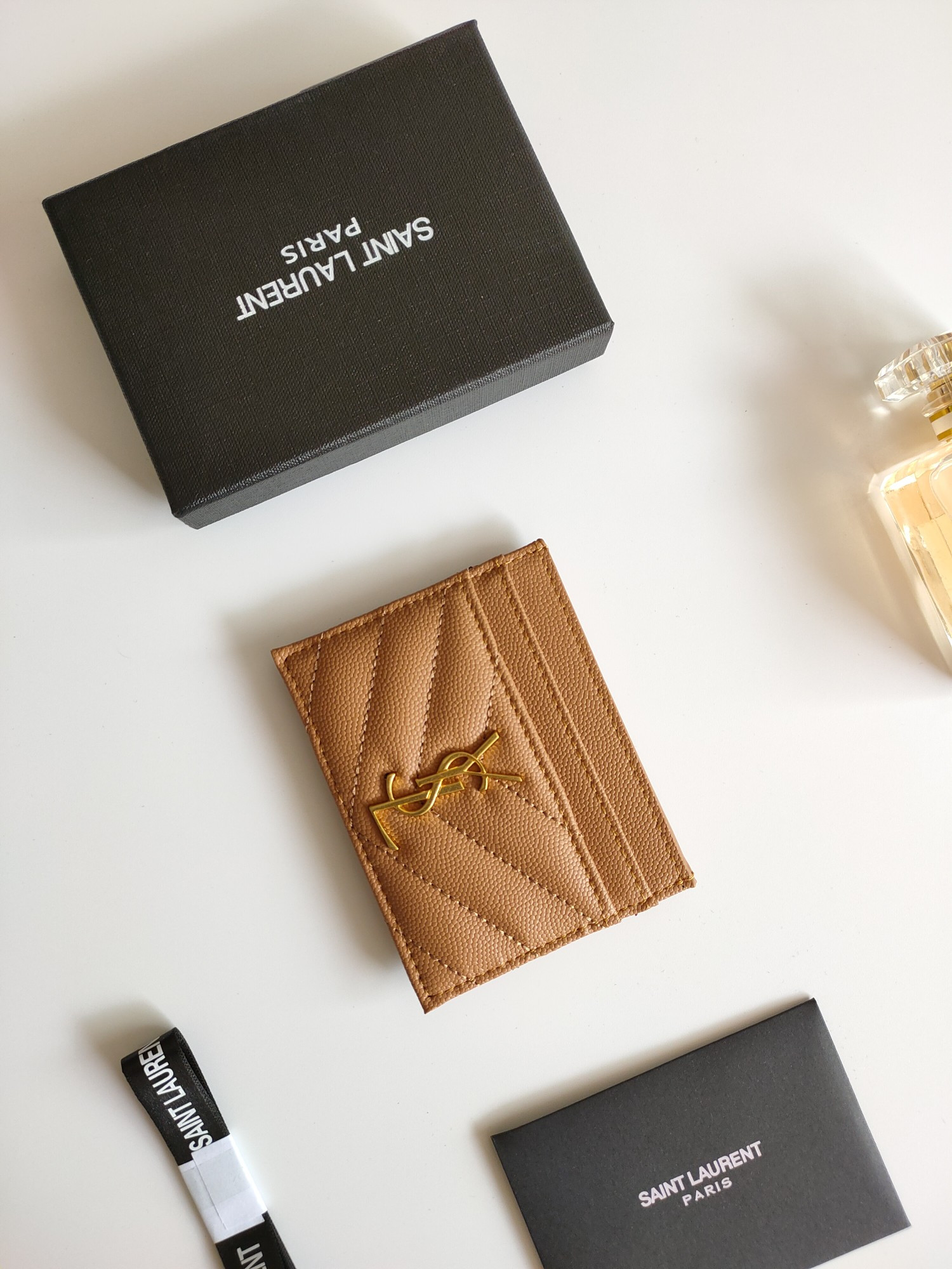 Y51 CARD HOLDER 10.5×7.5×0.5cm