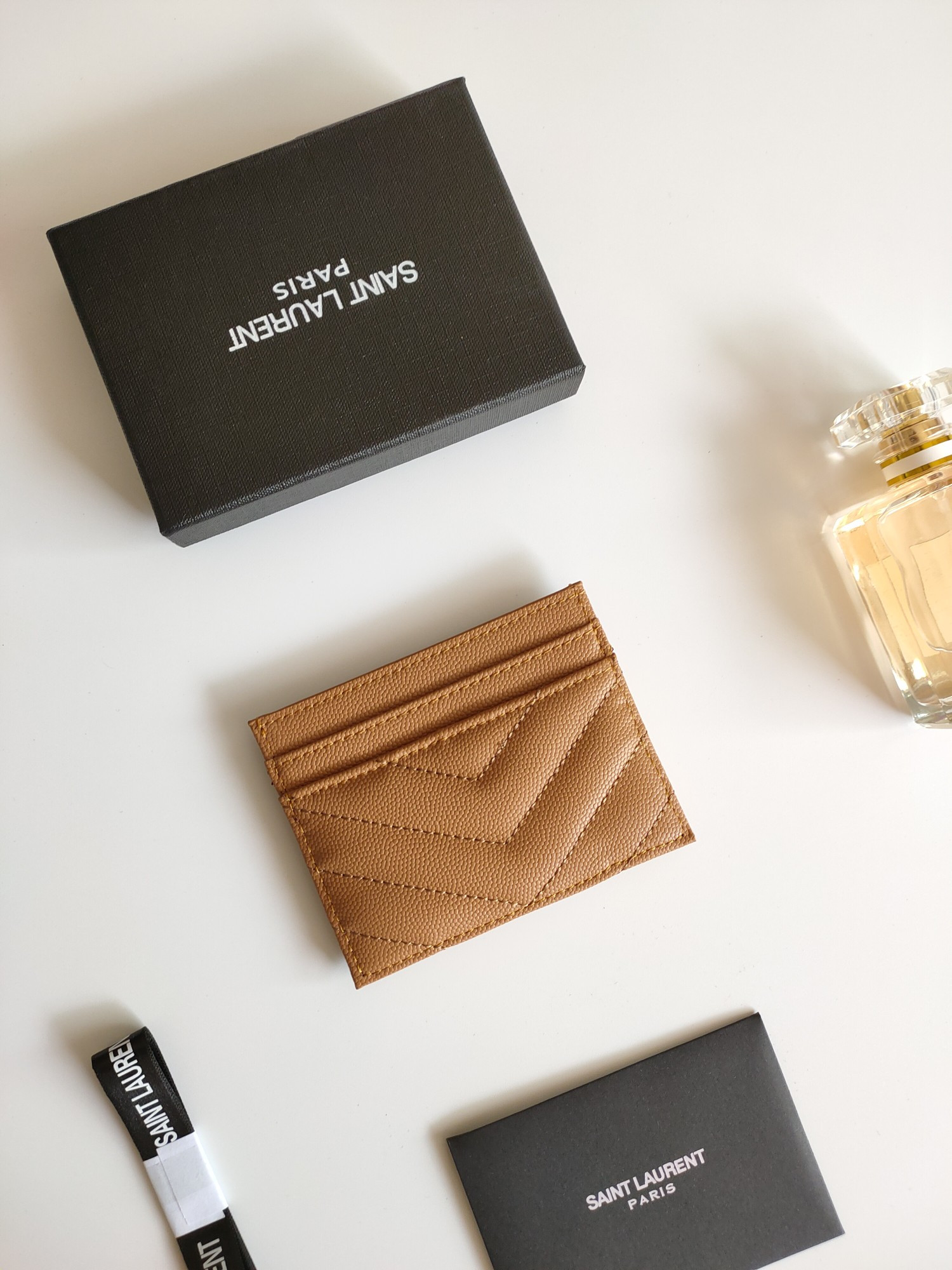 Y51 CARD HOLDER 10.5×7.5×0.5cm