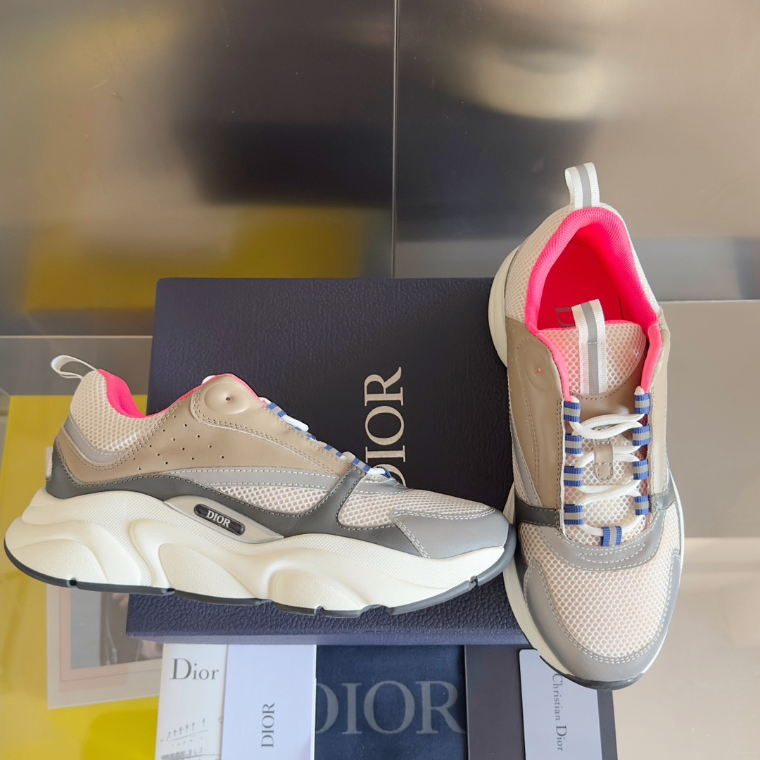 UA D10r B22  Sneaker