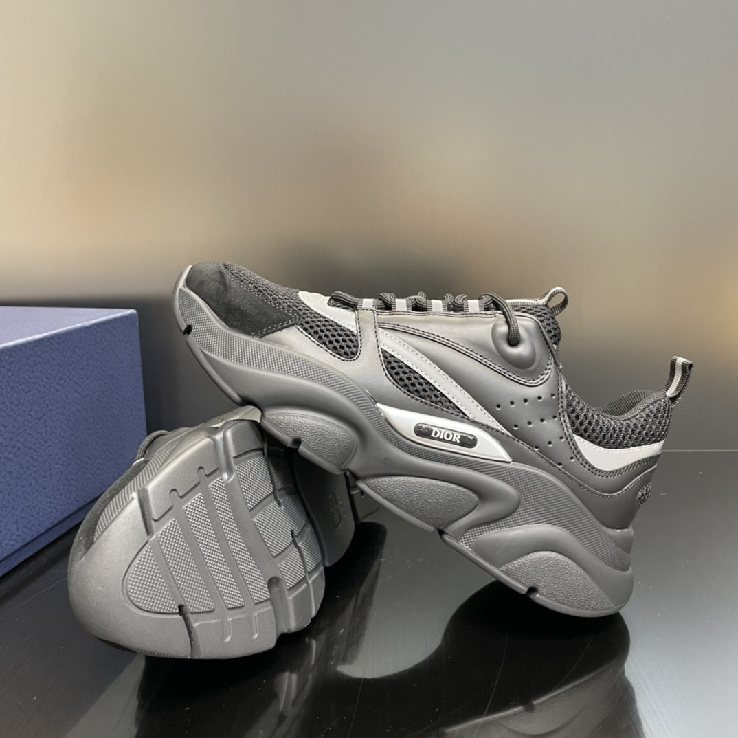 UA D10r B22 black Sneaker