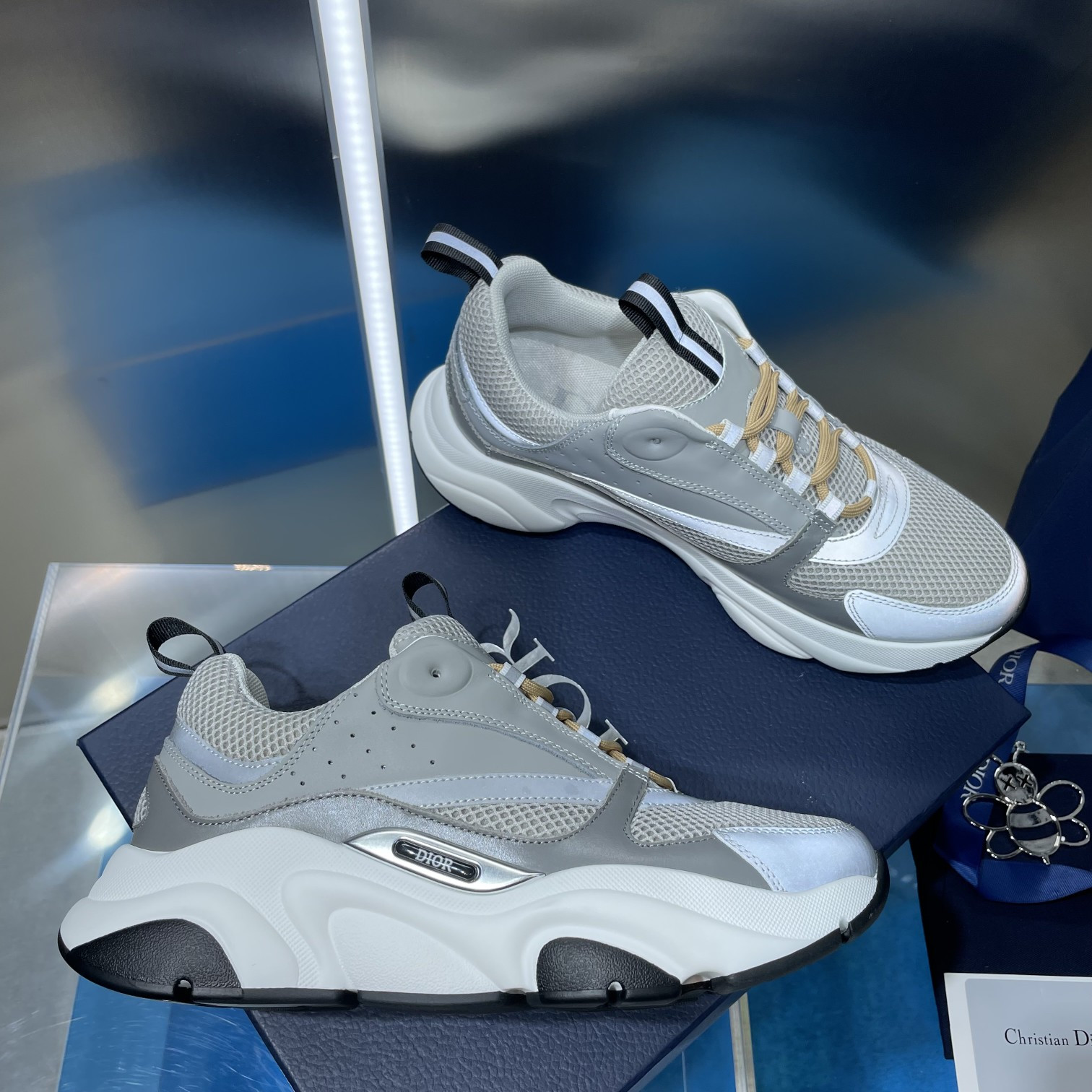 UA D10r B22 gray Sneaker