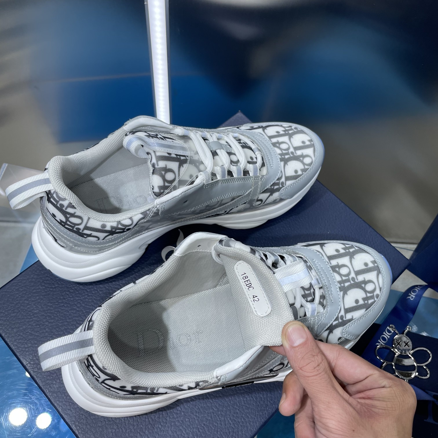 UA D10r B22 gray Sneaker