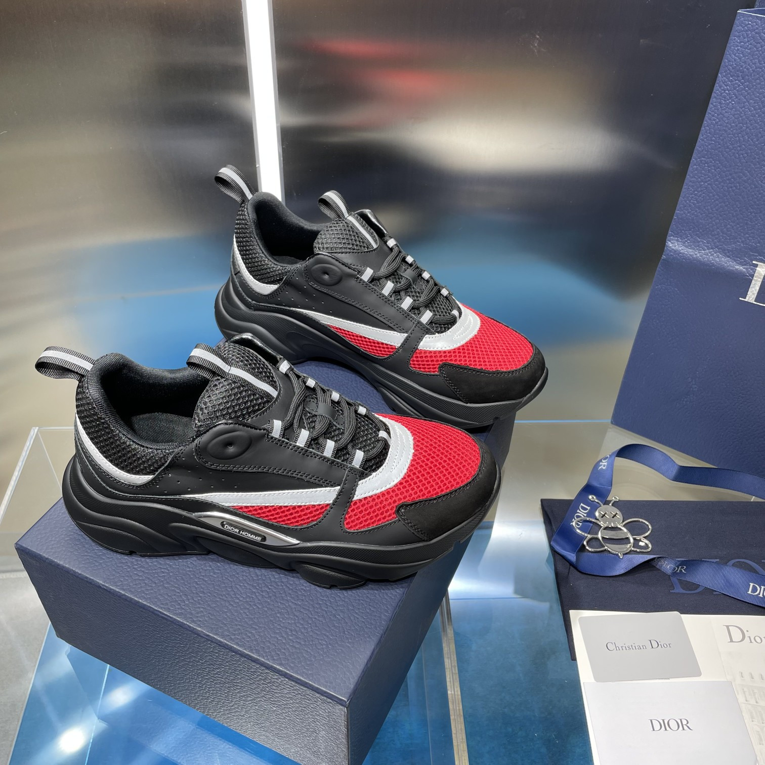 UA D10r B22 black and red Sneaker