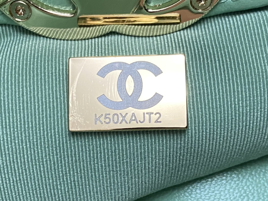 Ch**el MINI SHOPPING BAG Shiny Lambskin & Gold-Tone Metal Light green 22x23x5.5cm